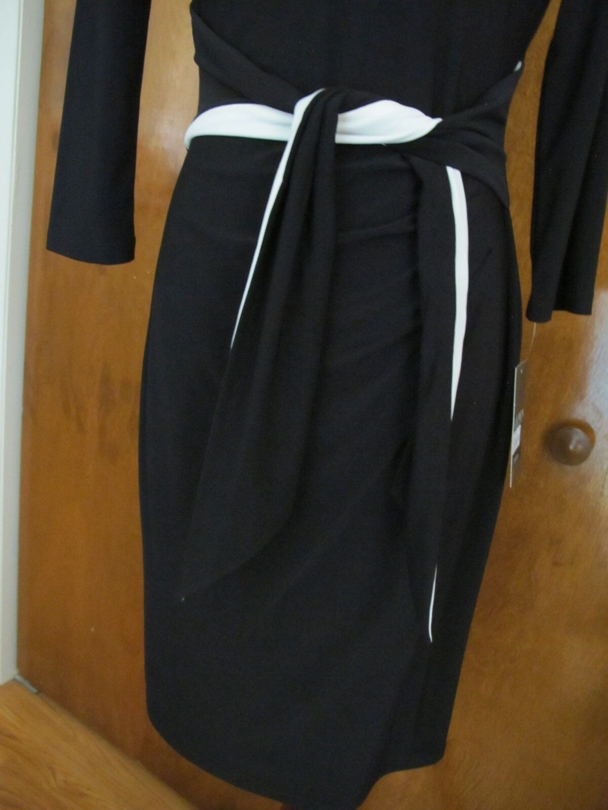 Lauren Ralph Lauren women’s black dress with material black white belt 