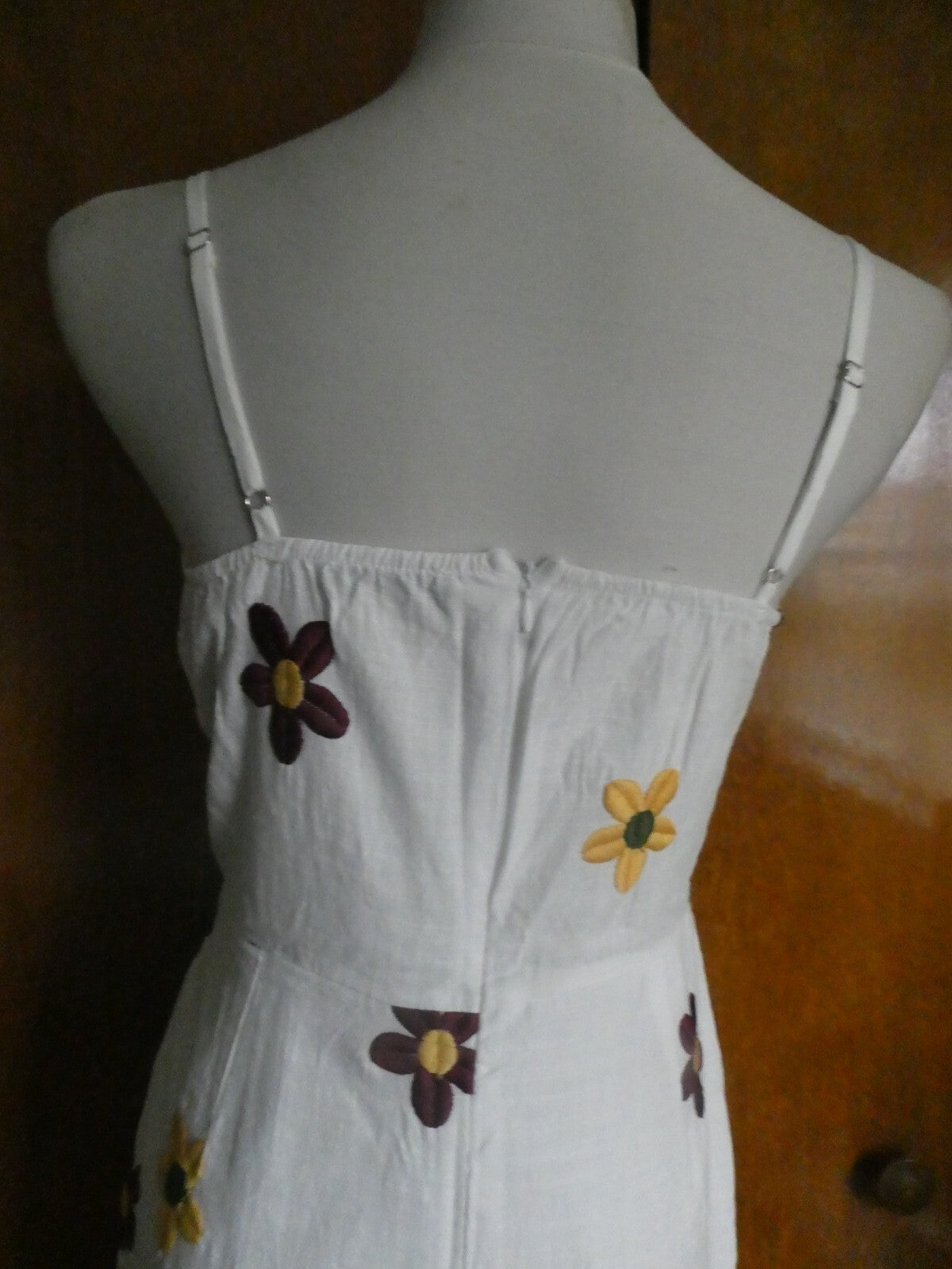 Shein women lined white embroidered dress size medium (can fit size small)