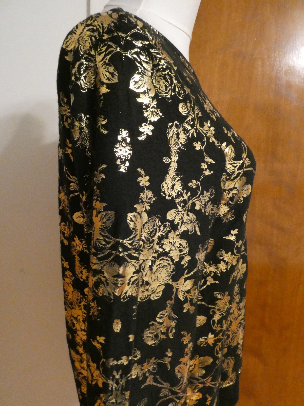 Wildfox Women's Black Gold Metallic Print Sweater Size Medium NEW