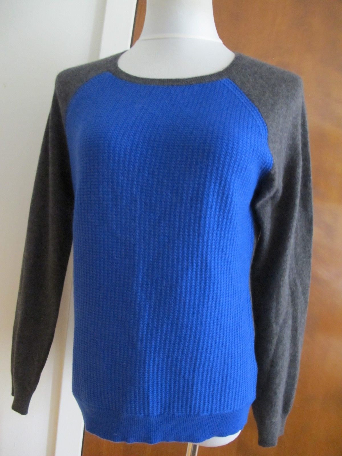 Ralph Lauren Women's Blue Gray Cashmere Sweater Size Medium New