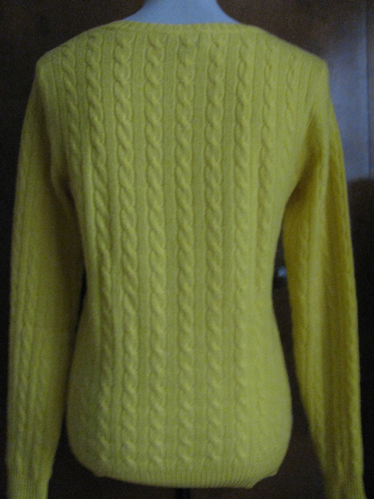 Aqua Women's Yellow Cashmere Detailed  Sweater Size Medium 