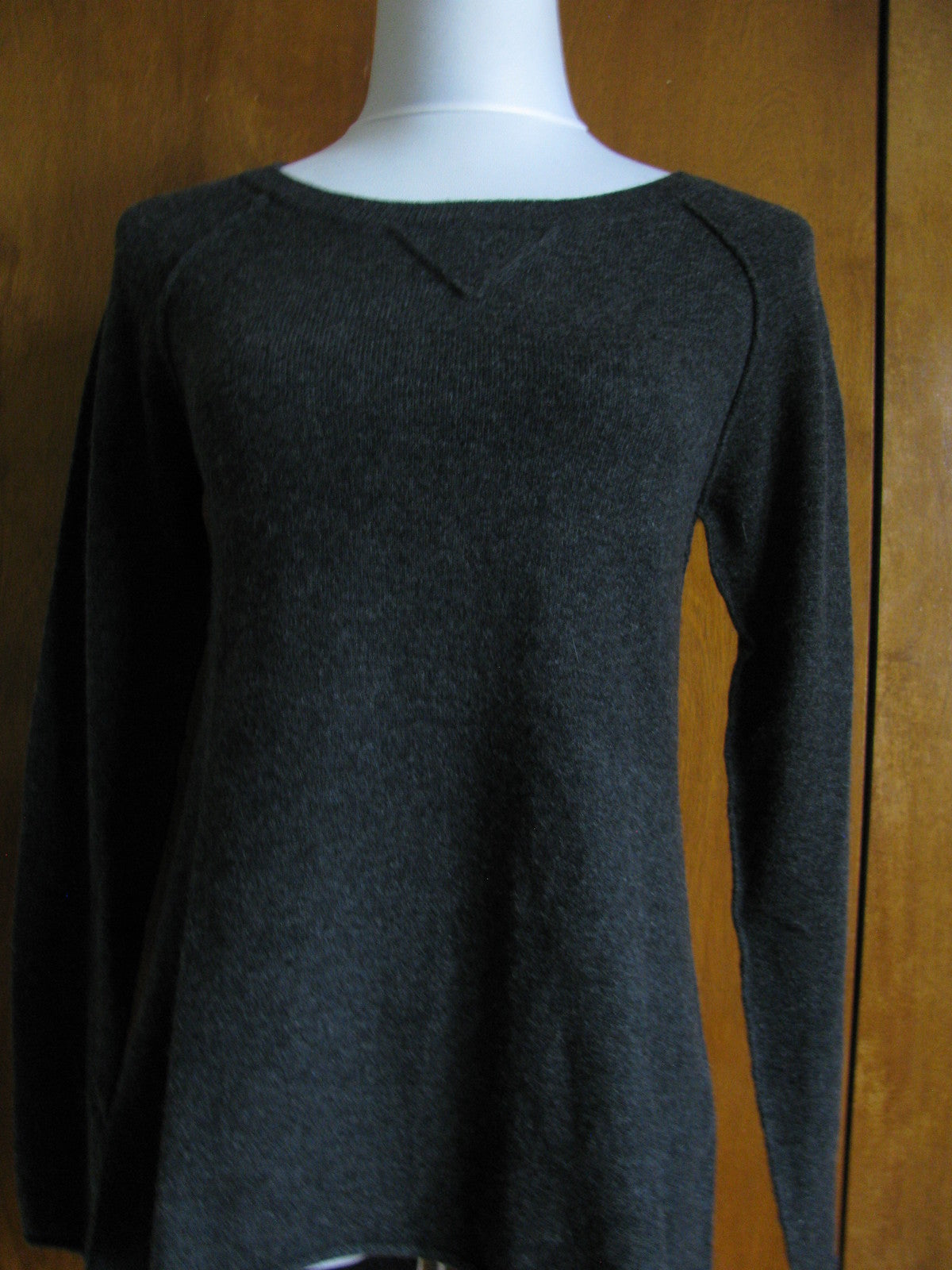 Quotation Women's Pepper Cashmere Sweater Small 