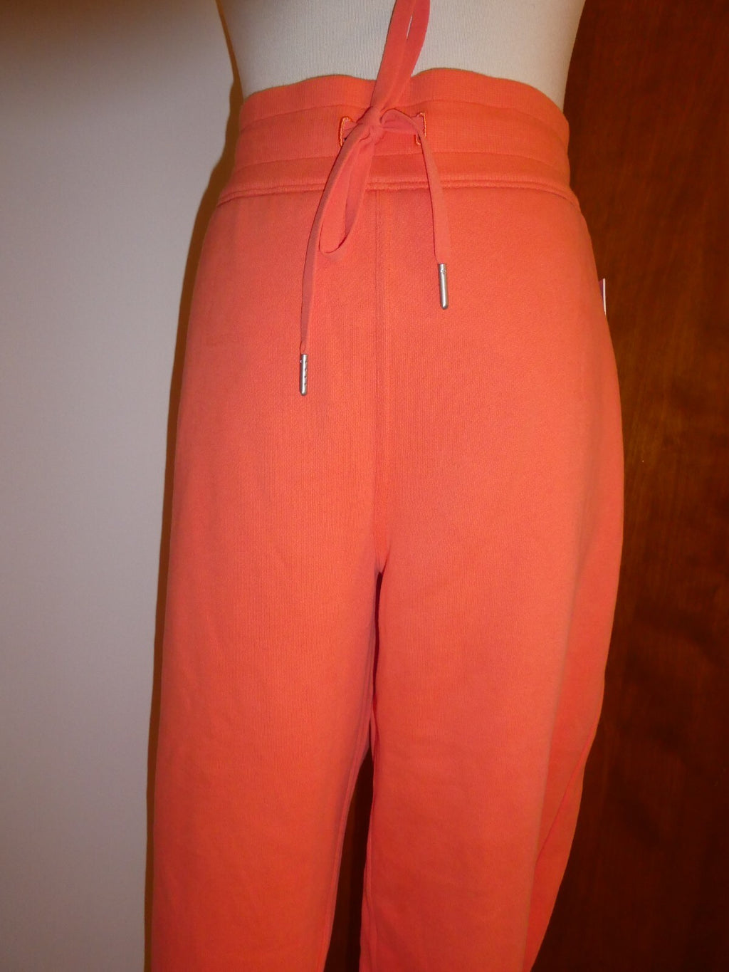 Lululemon Women’s Orange Scuba HR Jogger Size 14