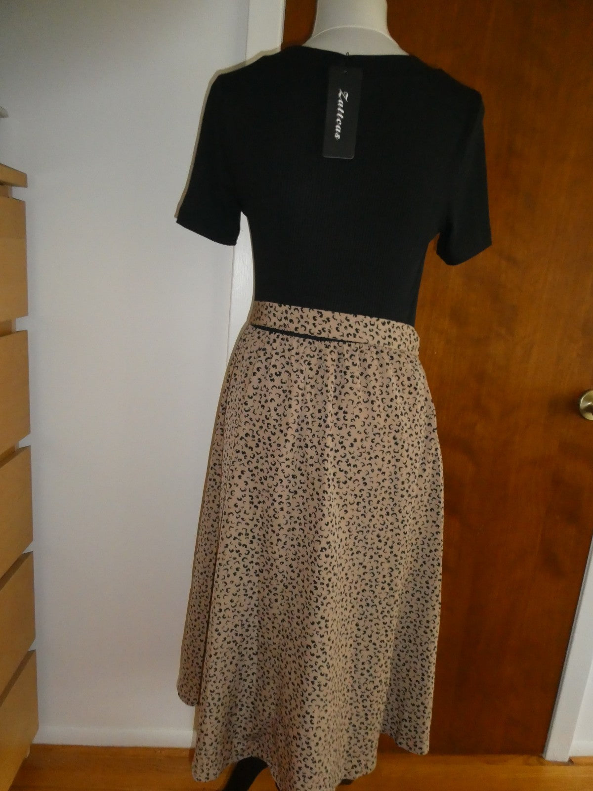 Zattcas Women's Small Black Rib Knit Animal Print Midi Dress Tie Waist NWT