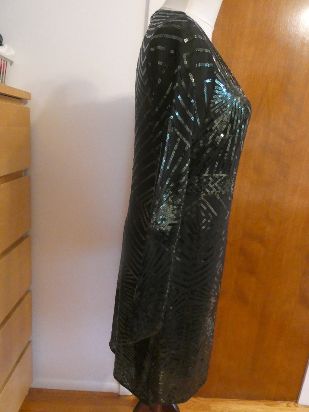 Misschen Women’s Black Evening Lined Sequined Long Sleeves Dress Size Large