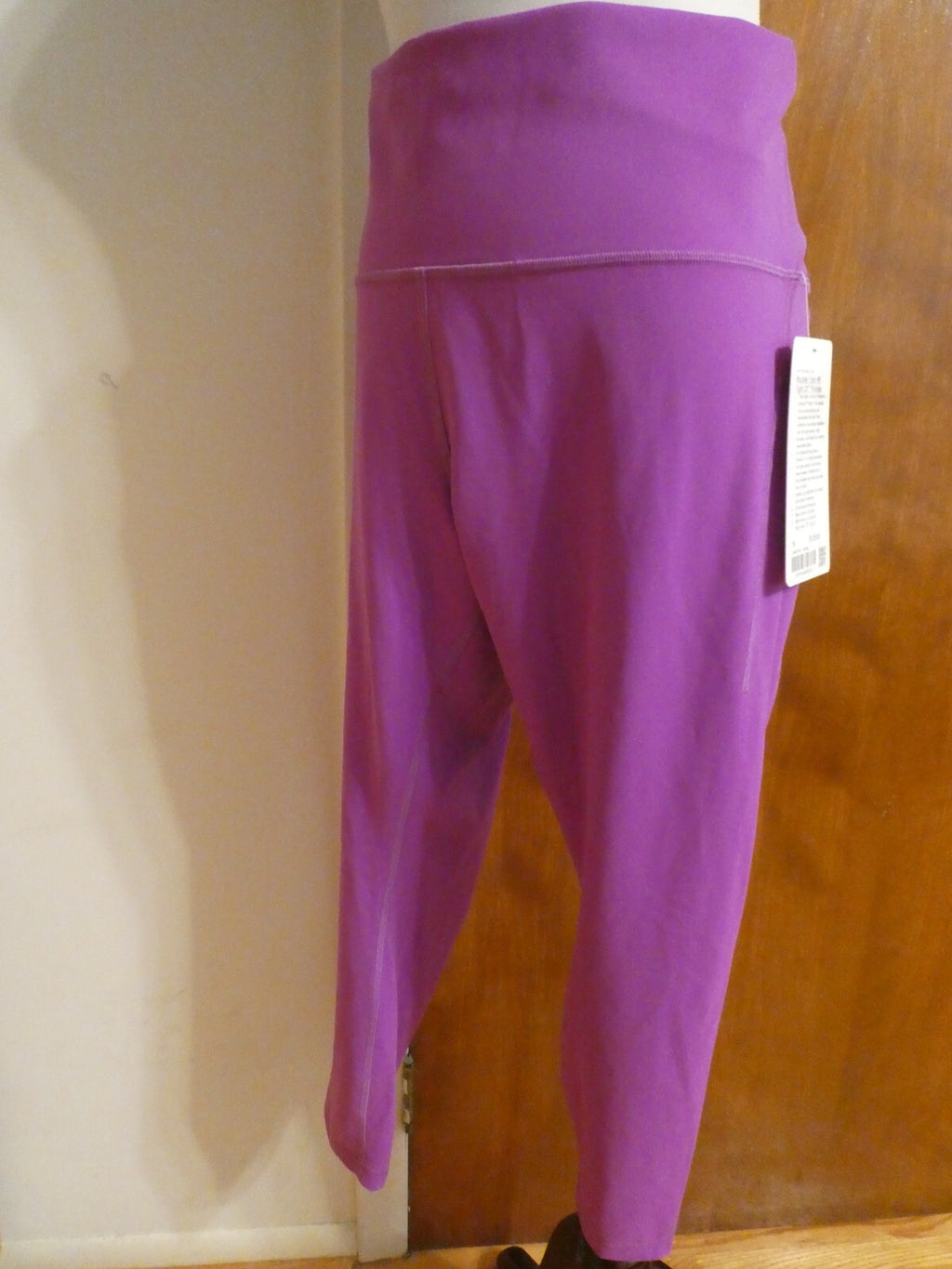 Lululemon Wunder Train HR Tight 25" Moonlit Magenta Size 18 With Pockets