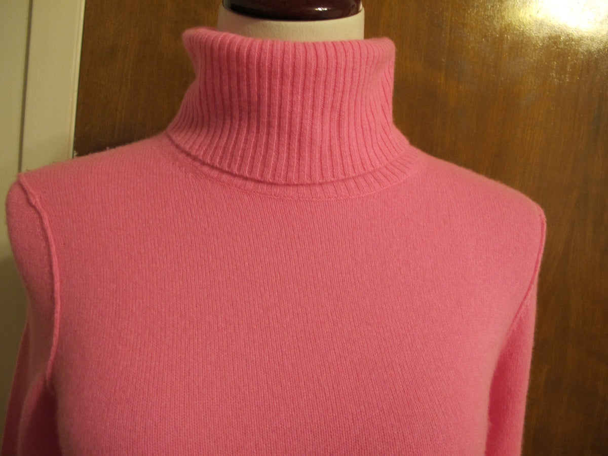 Bloomingdale Aqua Women Ultra Pink Cashmere Turtleneck Back Detailed Sweater XS