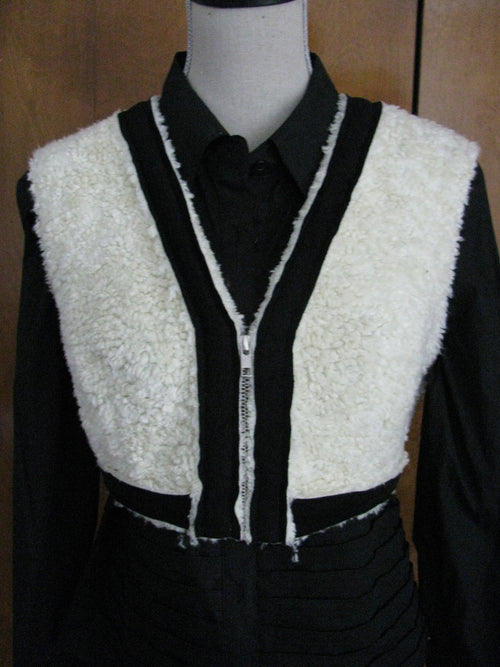 Aiko women's cream/black trimmed isolated vest size medium retail $168 NWT