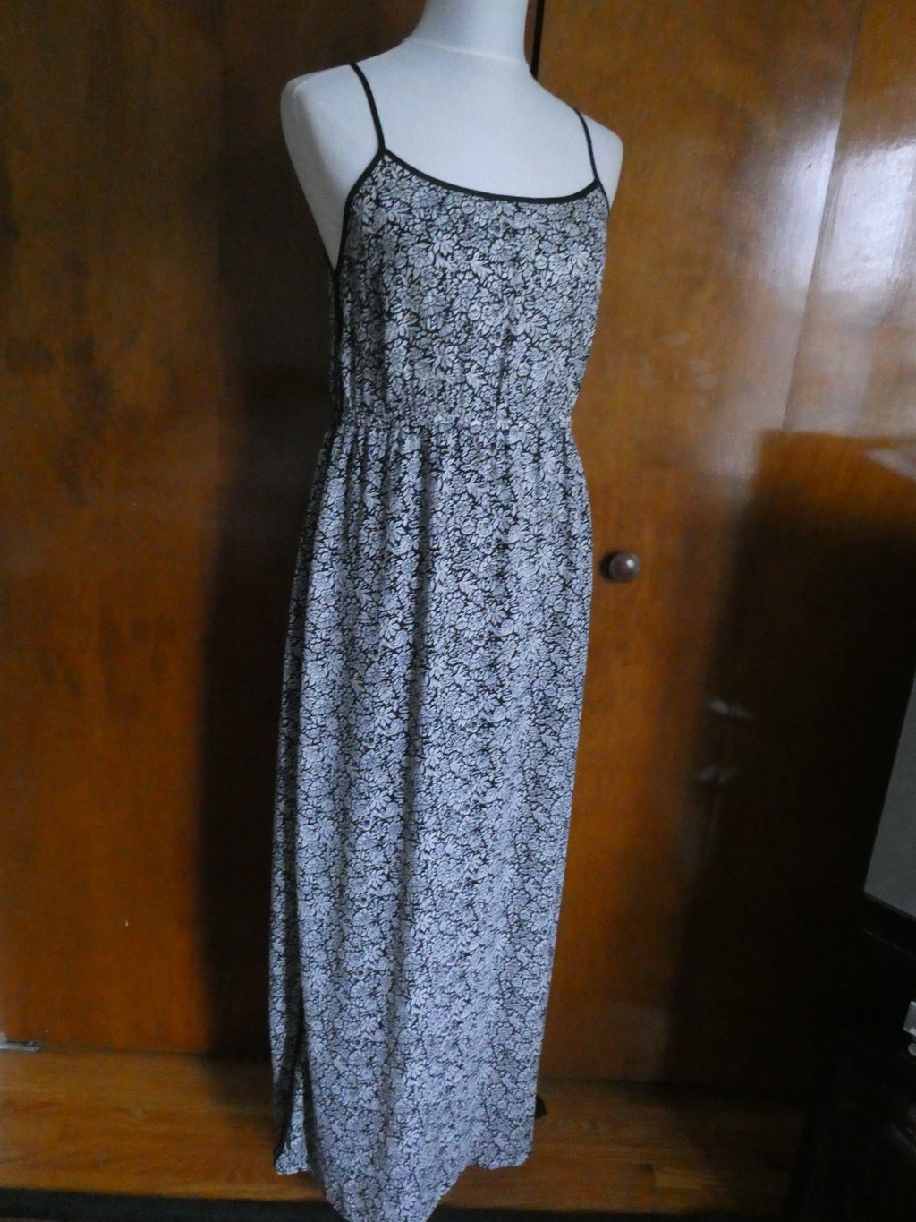 Maxi Dress Size S Black White Floral Sleeveless Elastic Waist LOFT Size Small