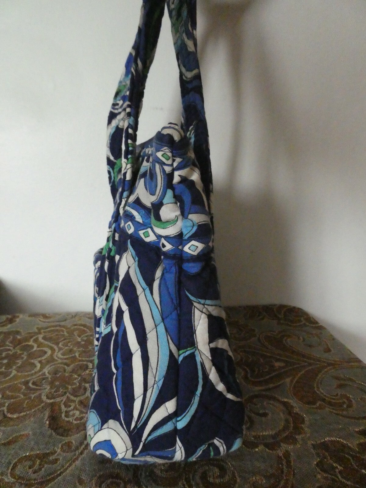 Vera Bradley Women's Blue/Gray/Green Shoulder Quilted Zippered Bag