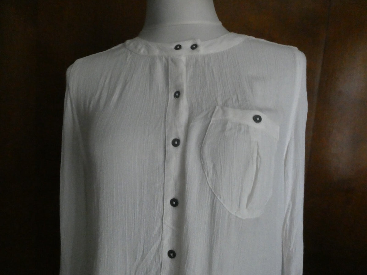 Free People women's ivory long sleeves rayon tunic top size Medium
