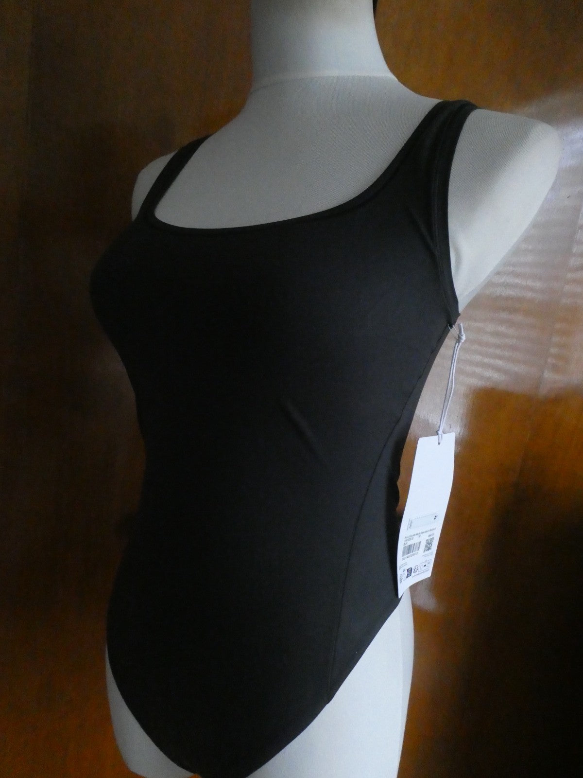 Lululemon Bodysuit Wundermost Nulu Soft Sleeveless Black Size Small, Medium