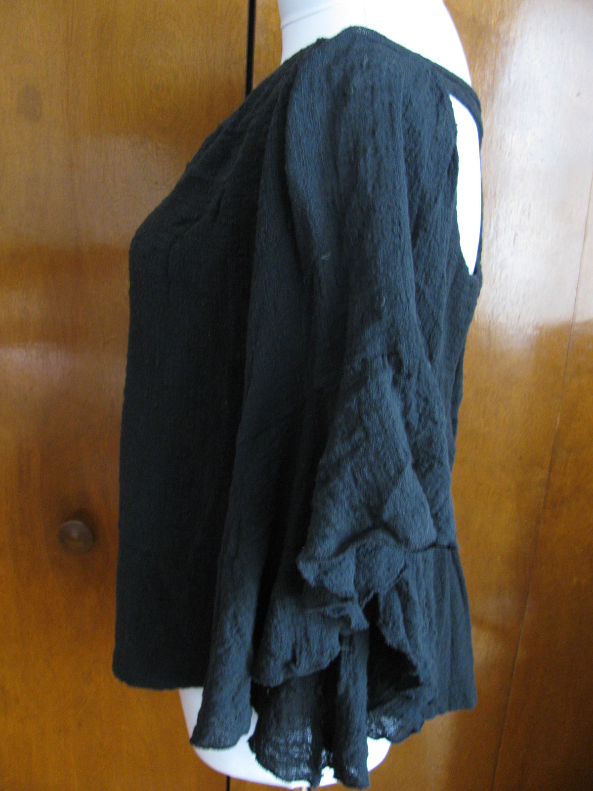 Surf Gypsy women’s cotton soft black top Large