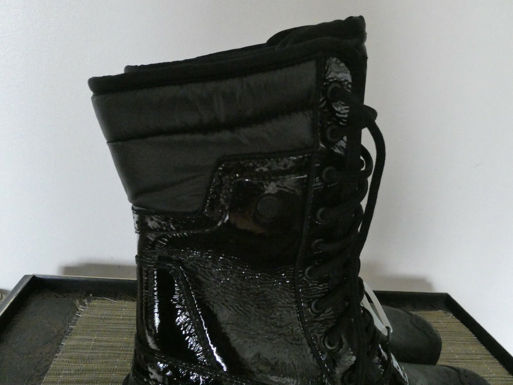 The North Face authentic women's black waterproof lace-up boots sz 7