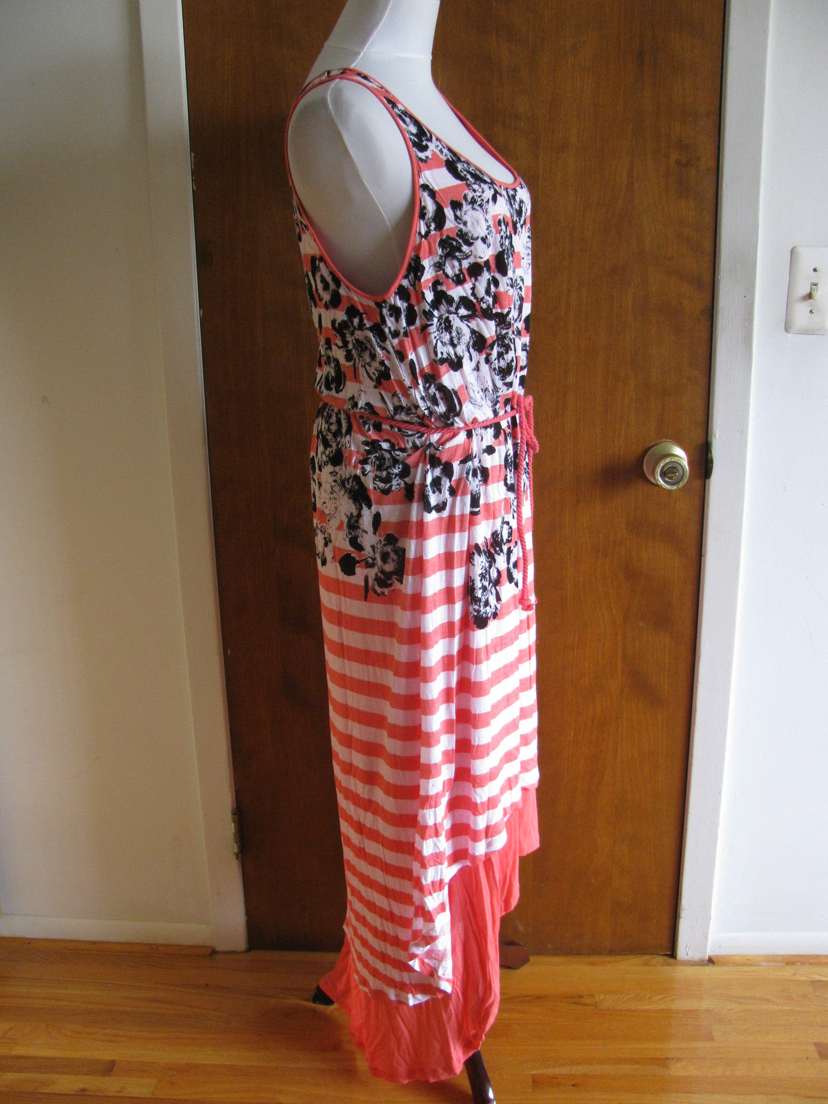 Kensie women’s coral tang white combo lined dress size Large New