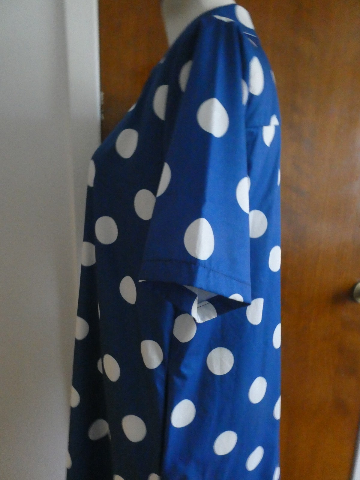 Women's navy/white polka dot button-down collared dress size XL