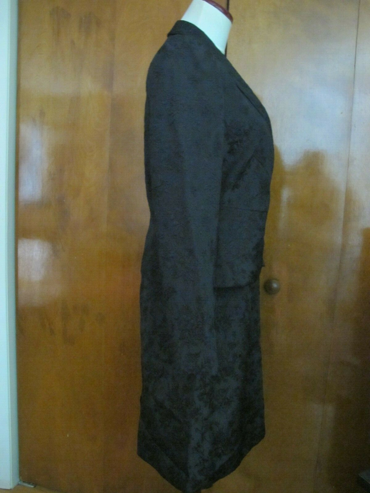 Tahari  Artur S. Levin LUXE Women’s Black Skirt Suit Size 4