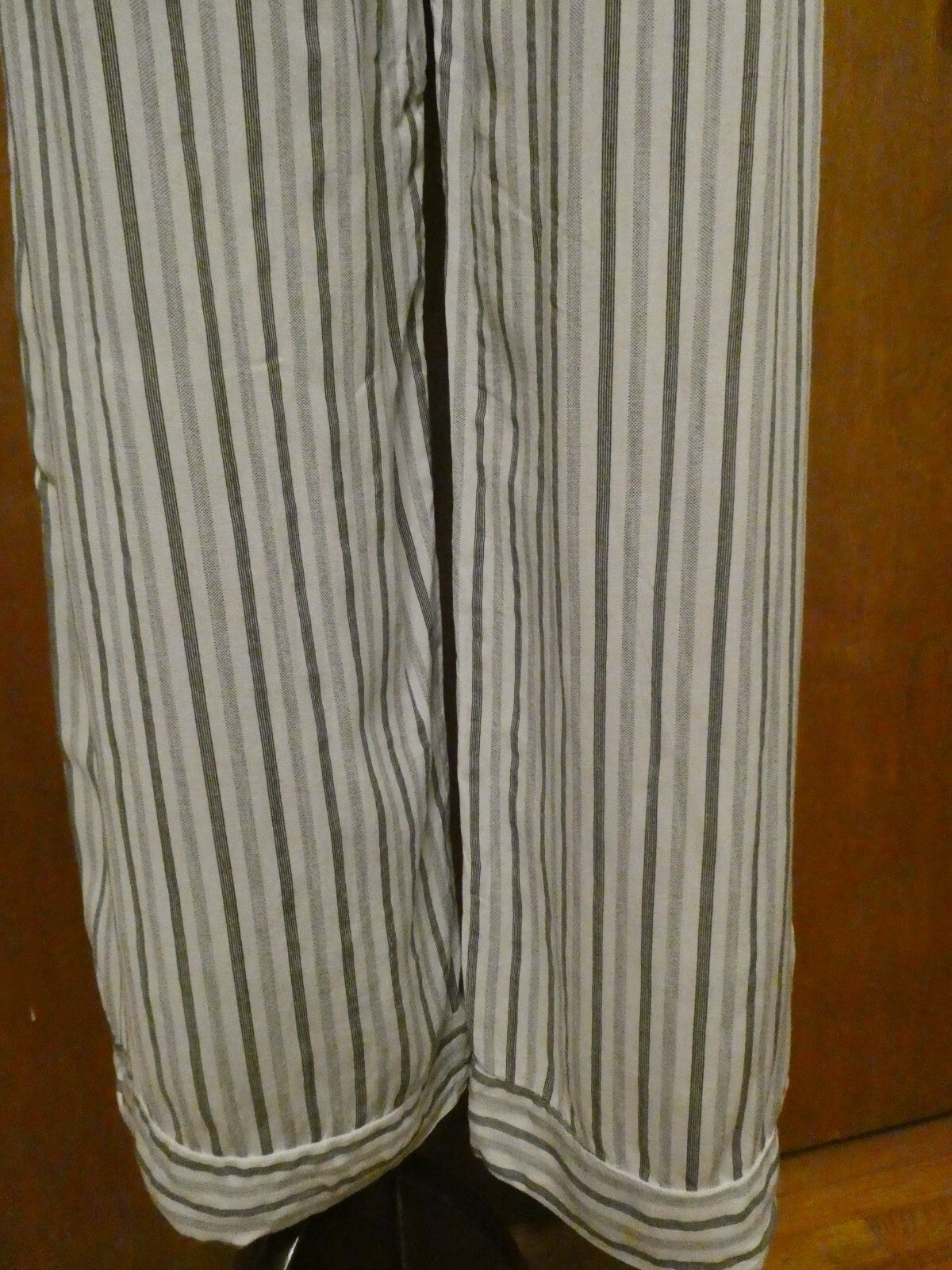 Collection Women White/Gray Viscos lightweight Summer Capris Pants Medium Italy