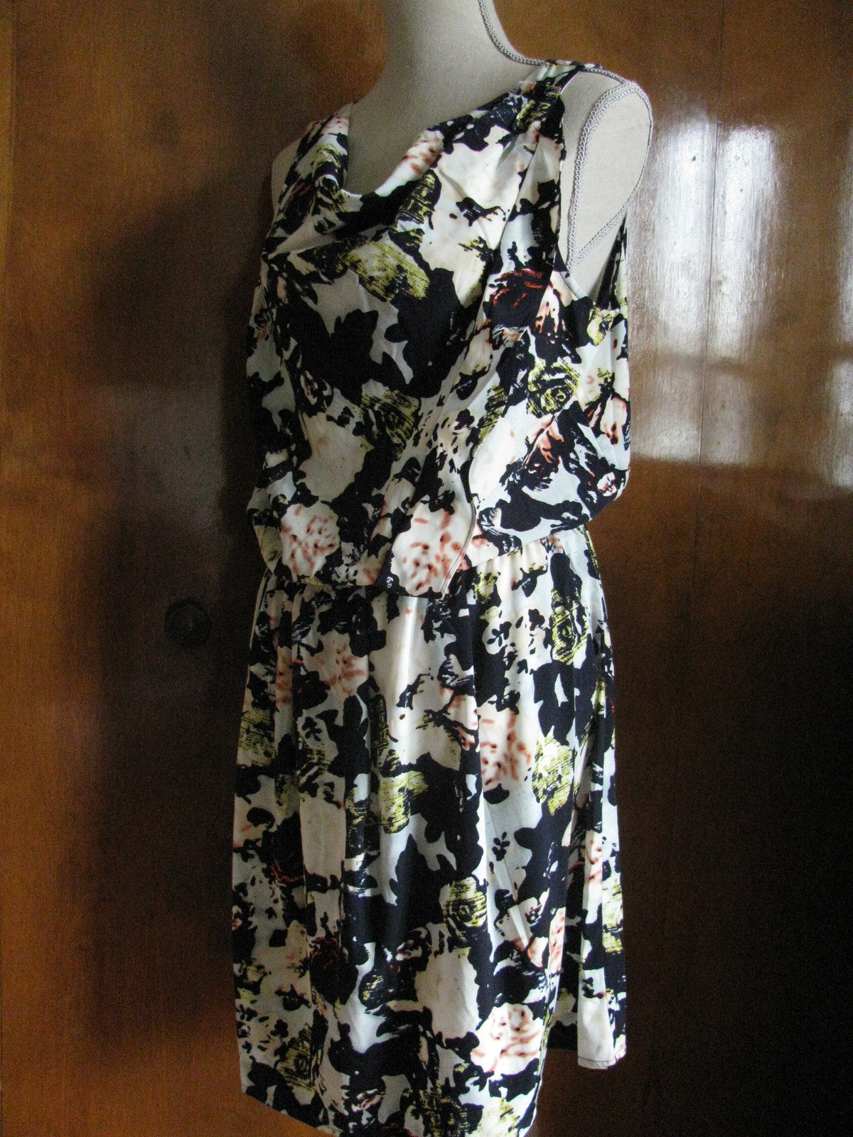 Gap women's multi color summer dress Size 12 
