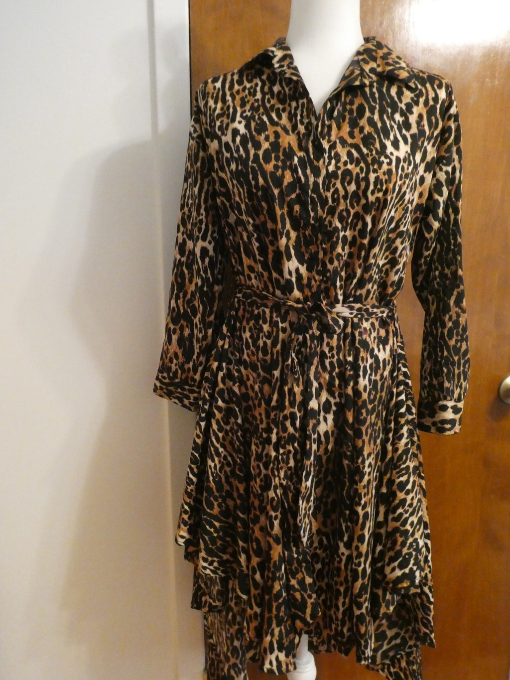Truly 4 You Women Leopard Print Asymmetrical Hem Dress Long Sleeve Small (fit M)