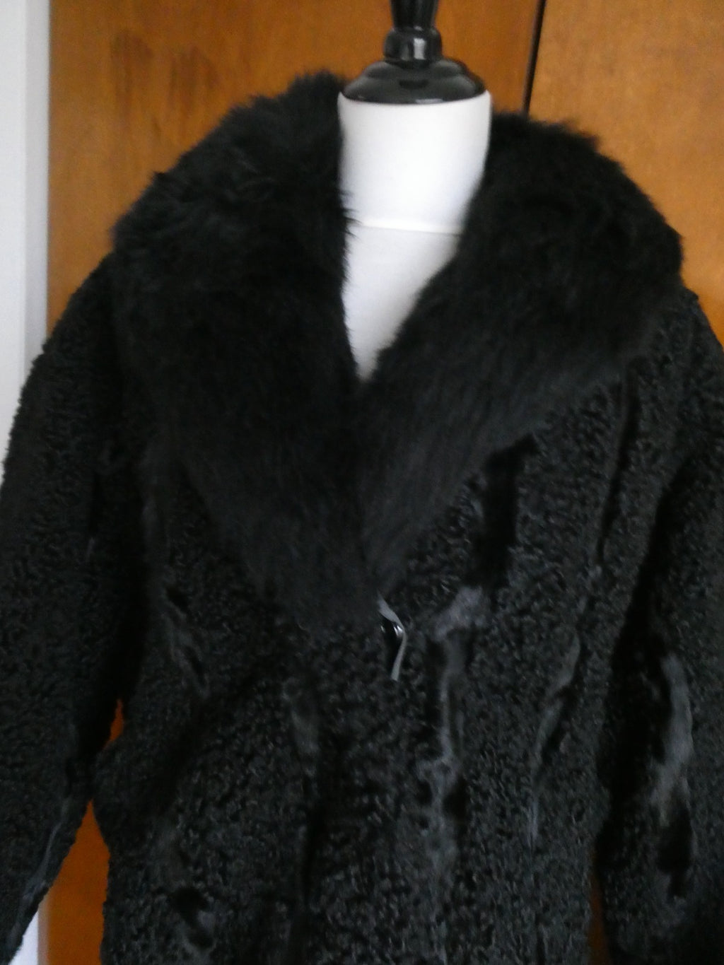 Genuine Karakul Persian Lamb Fur Coat Women’s Black Fur Collar Made in Moldova M