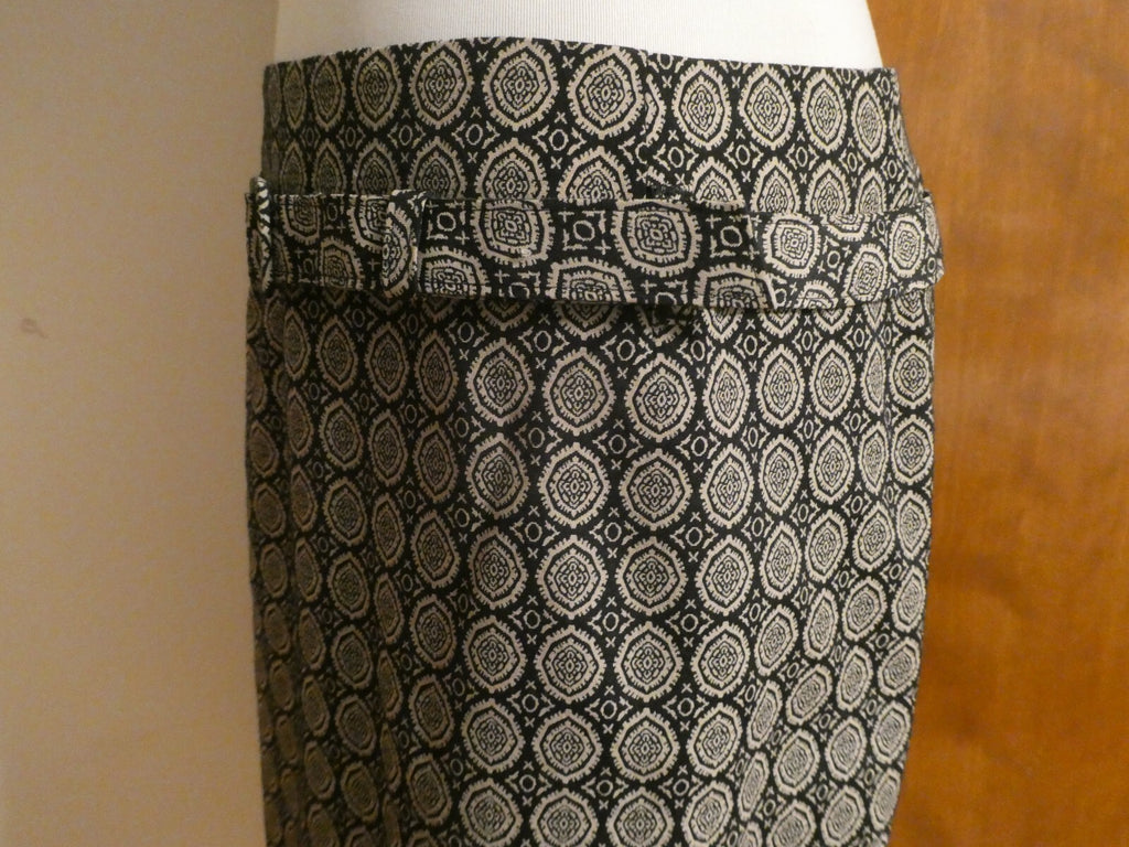 Ann Taylor women's black/beige stylish lined belted skirt size 14P