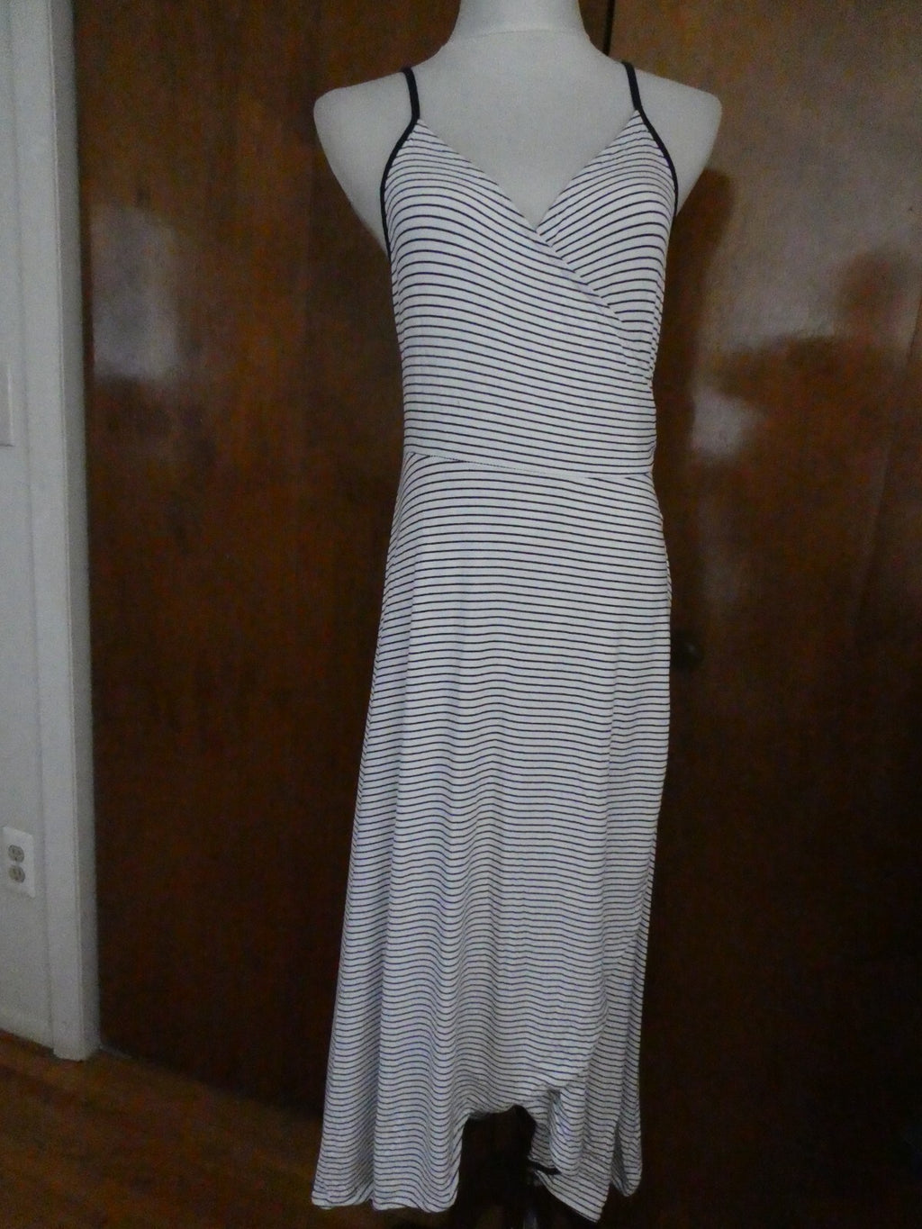 Gap Women's Stripped White/Black Tie-Waist Midi Wrap Dress Size Large Xlarge