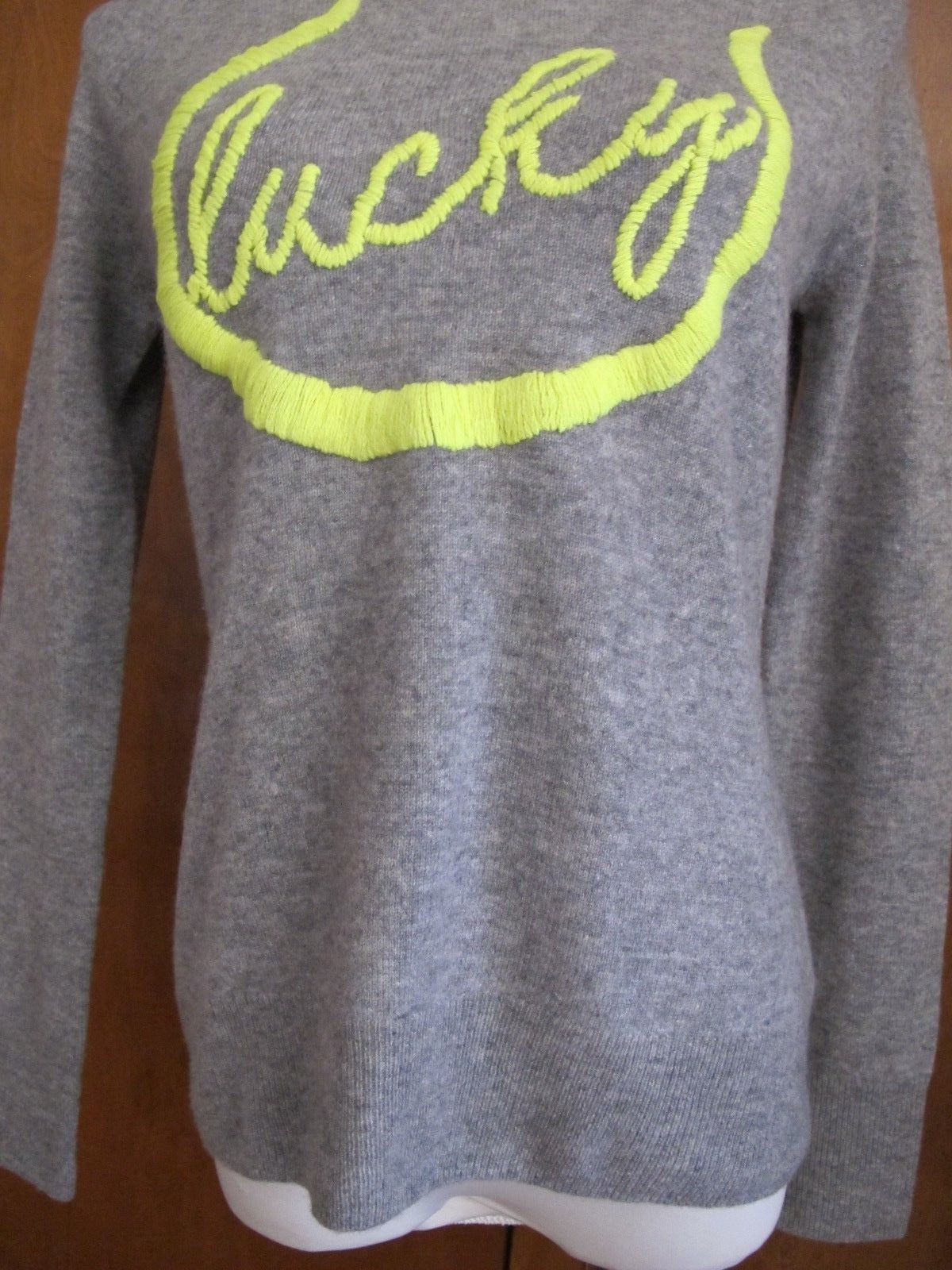 Aqua Women's Gray Cashmere Very Soft Sweater With Word Lucky Size XSmall NWT