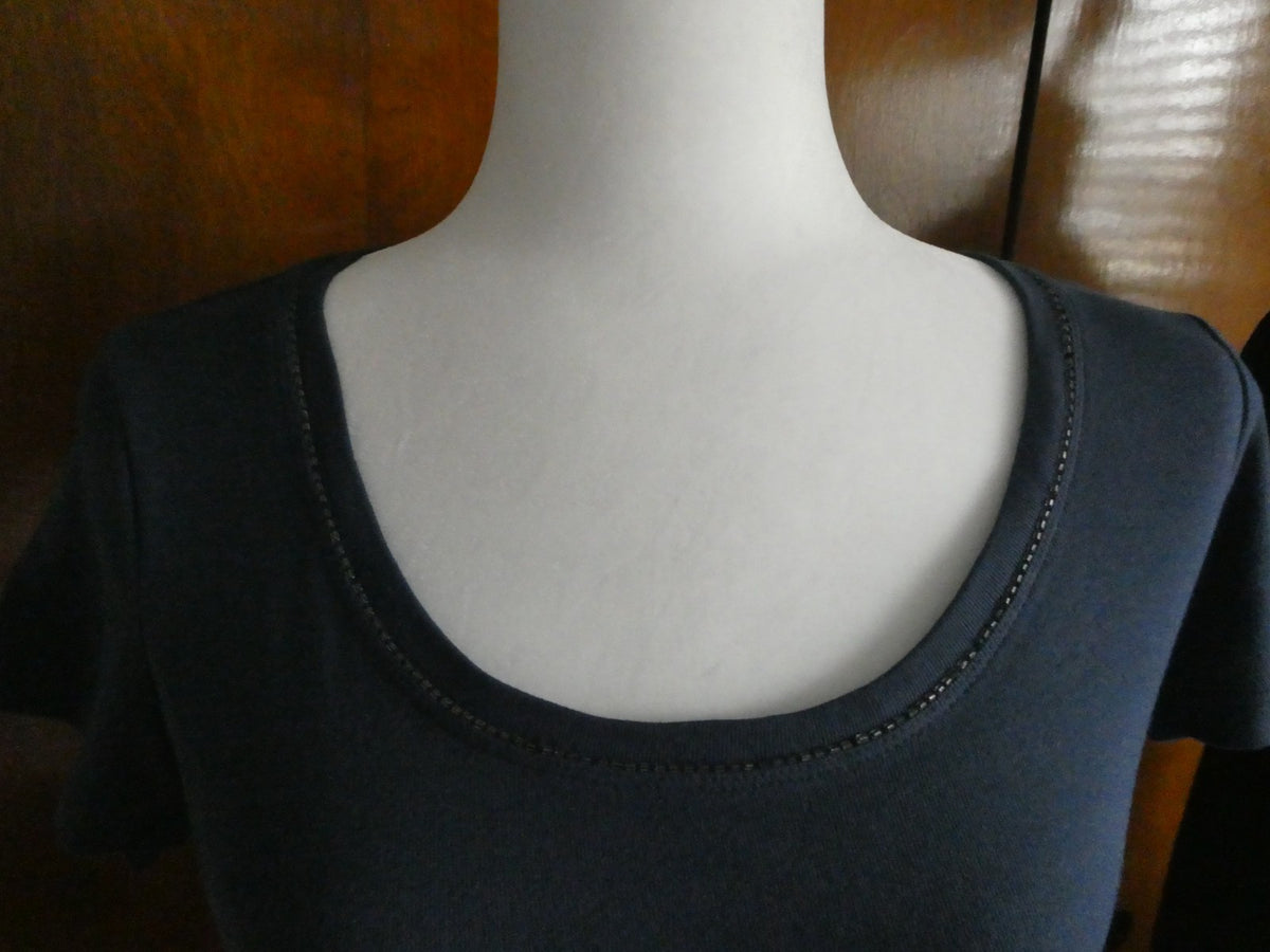 New York &Company women's soft cotton beaded navy top size Medium