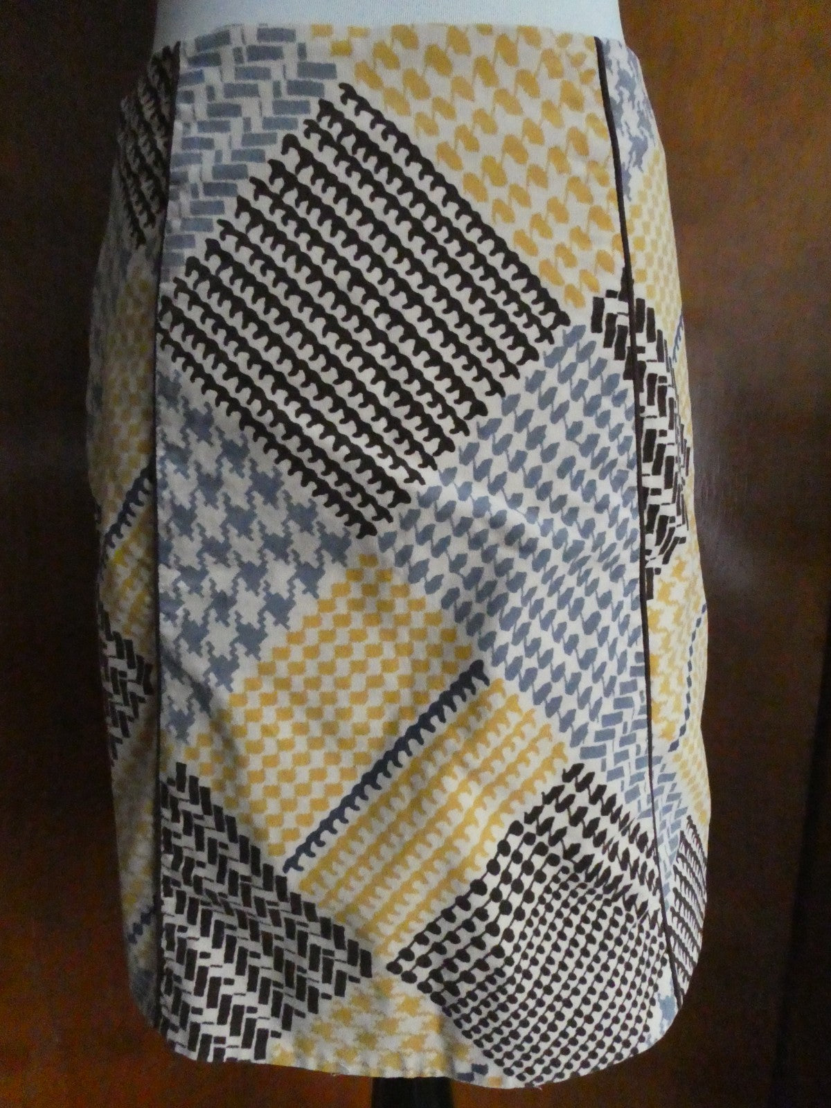Maeve Women's Yellow Multicolor Lined Buttons Pockets A Line Short Skirt Size 4