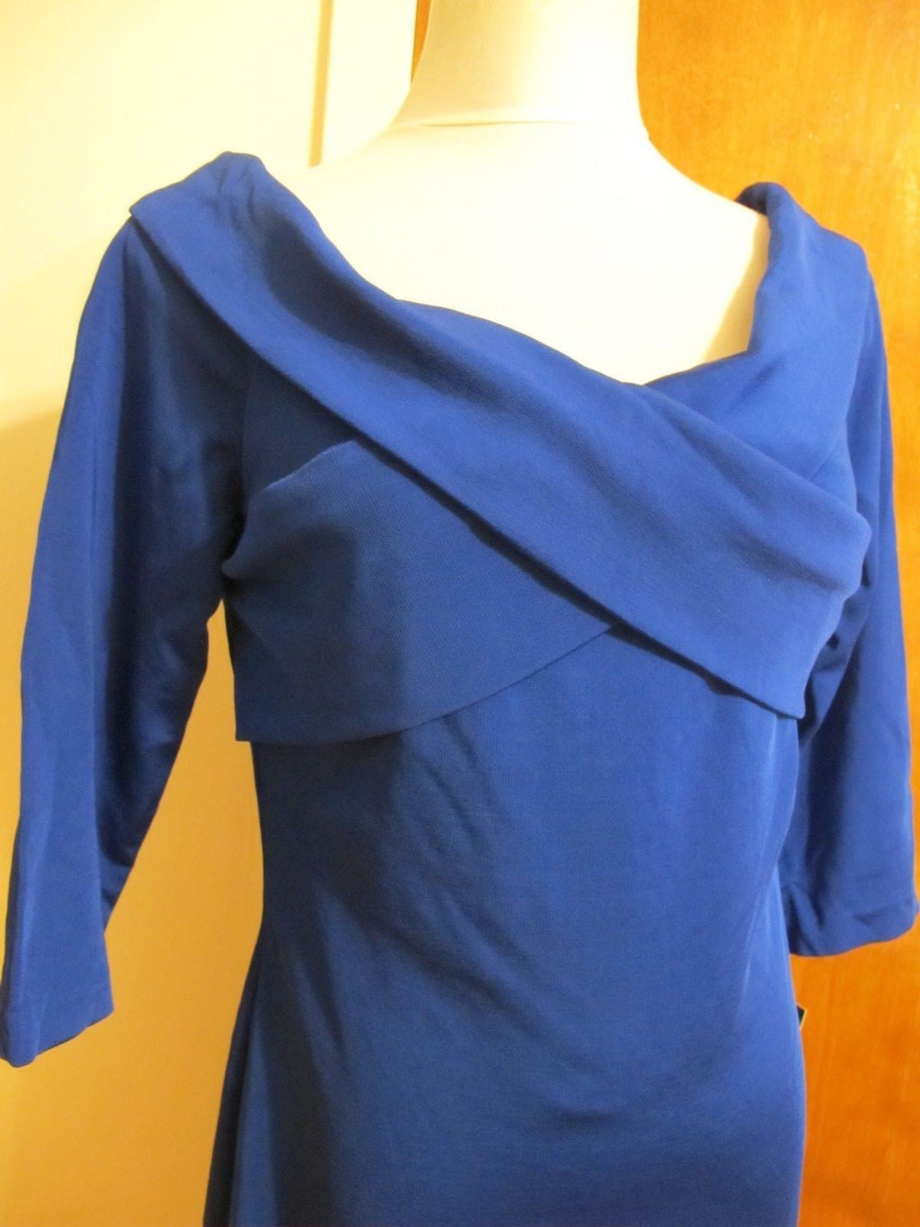 Ralph Lauren women’s blue NWT stylish lined dress size 12