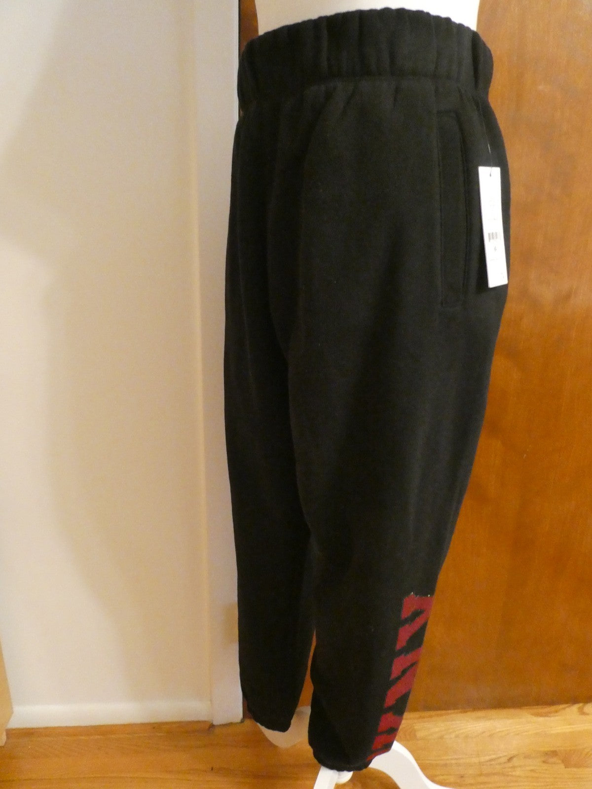 DKNY Sport Rhinestone Logo Jogger Sweatpants Black Red Size Large NWT DP5P3737