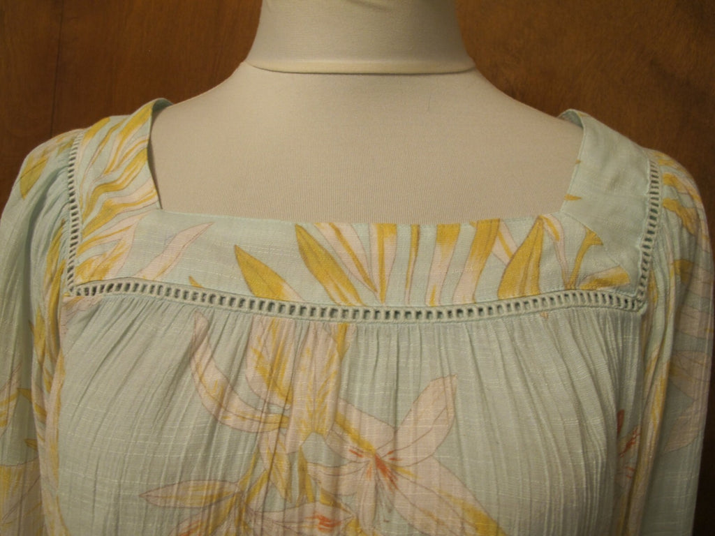 LC Lauren Conrad Women Blue Pink Floral Long Sleeve Top Blouse Pre Owned Medium