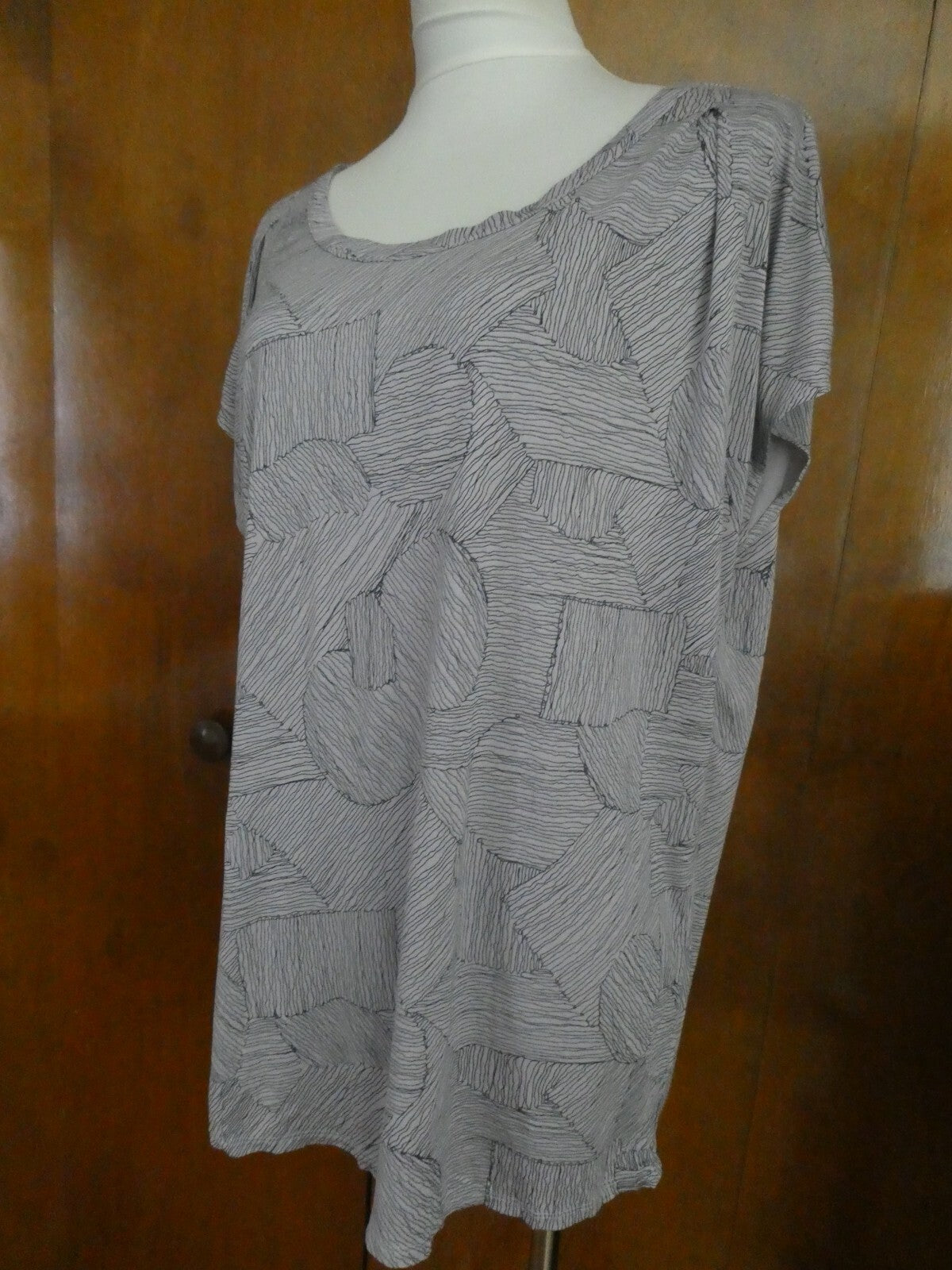 Gap women's stylish multicolor detailed top size Large