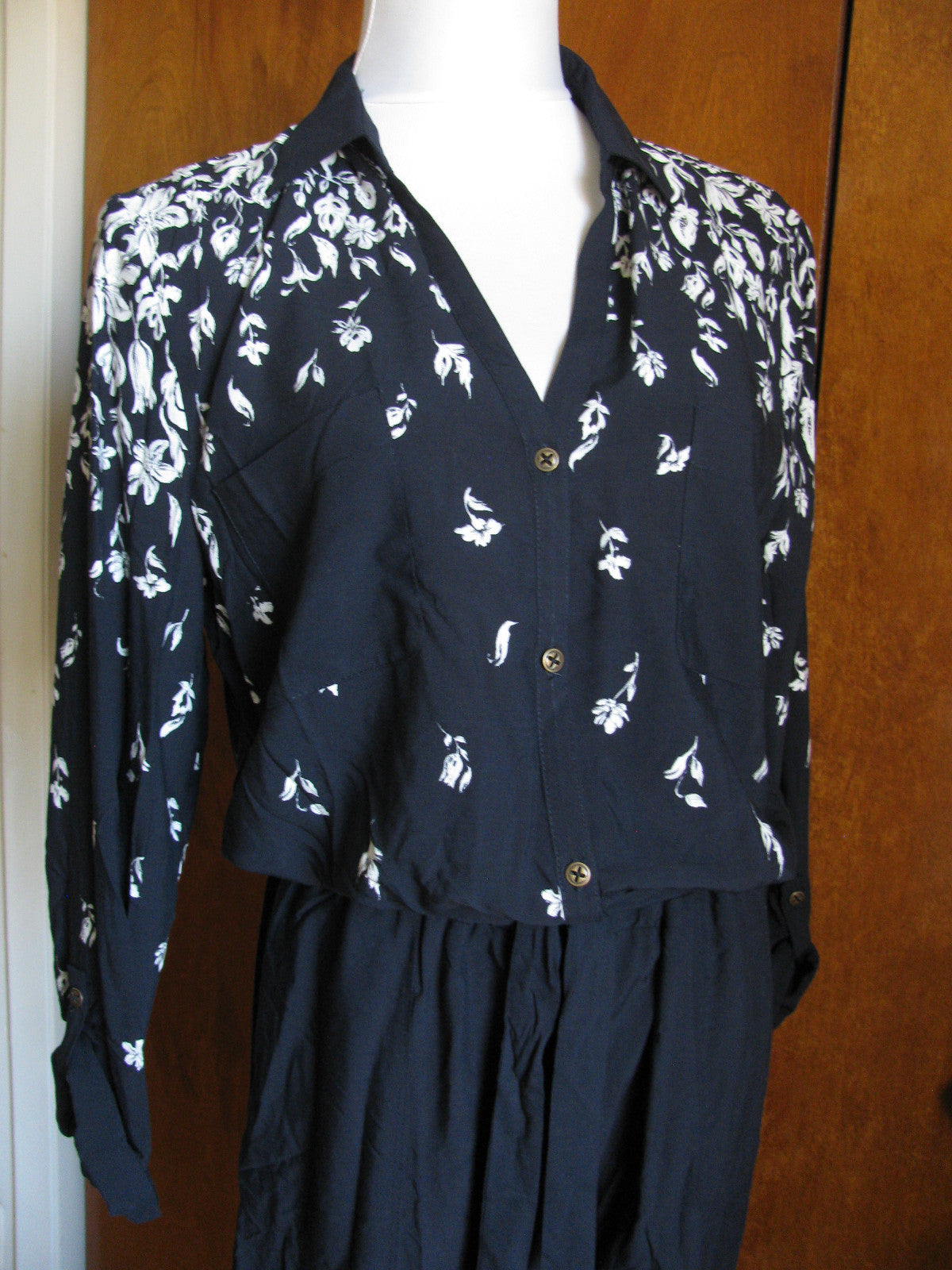 Anthropologie Lilka Women’s Floral Printed Jumpsuit Long Sleeve 