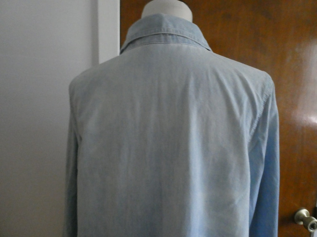 Liz Lange Size Large Maternity Top Blue Chambray Long Sleeve Henley