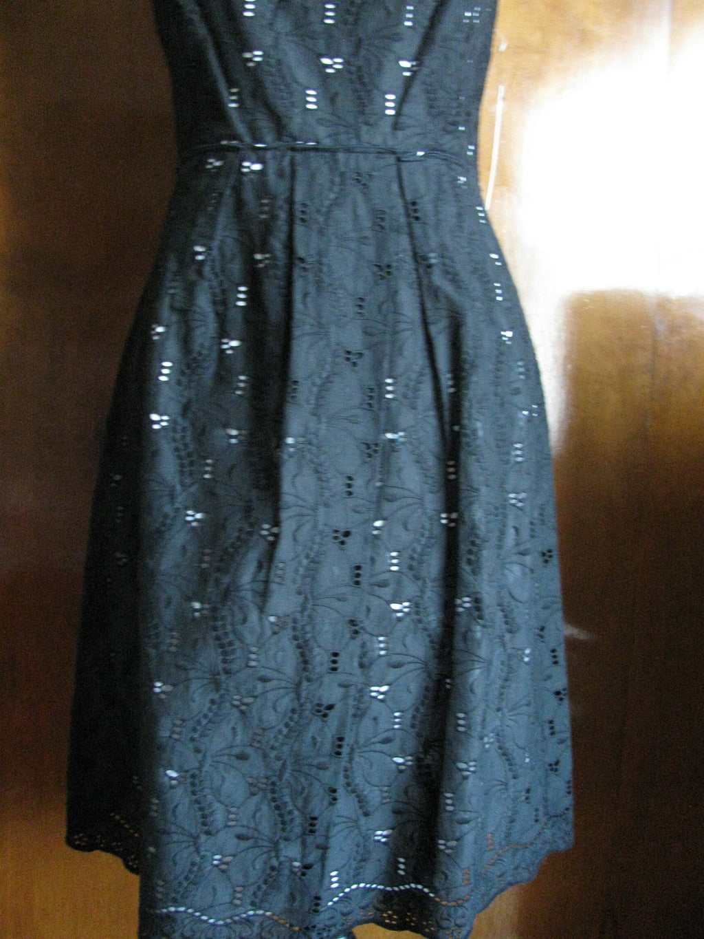 Tahari women's black cotton dress