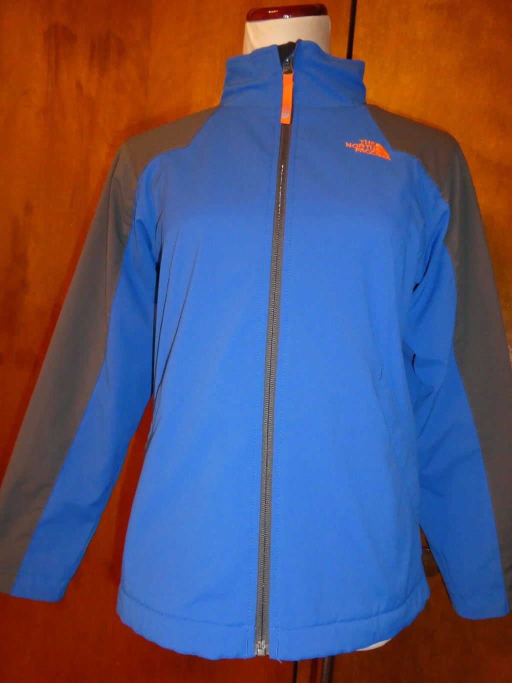 The North Face blue/gray boys zip out coat jacket size Large (14-16)