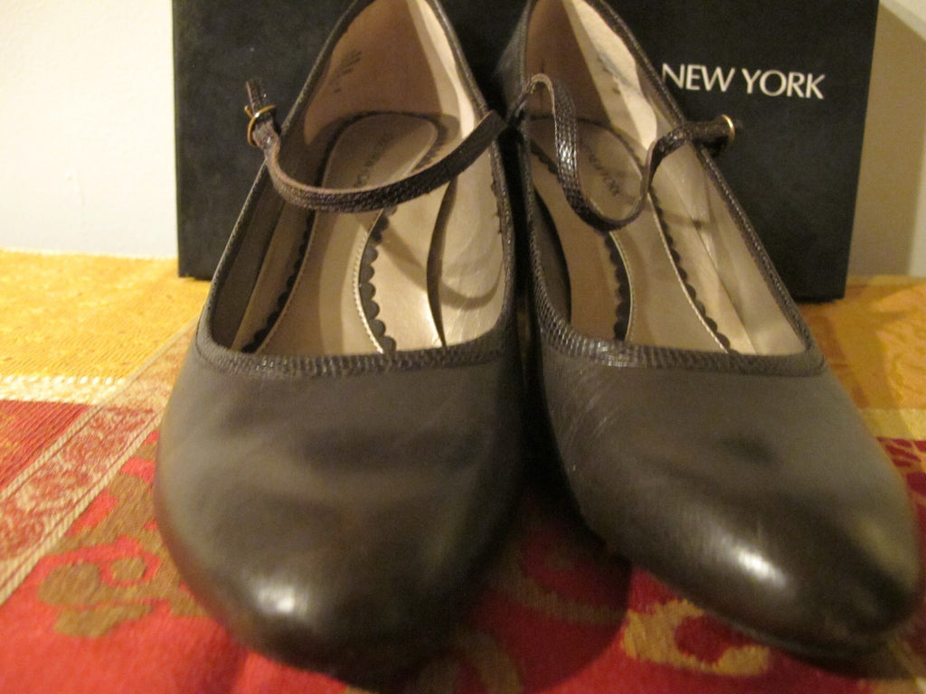 Jones New York Women’s Brown Leather Ankle Strap Shoes Size 7.5