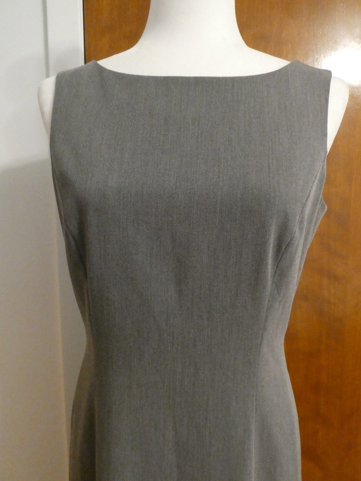 MIX by Tahari Arthur S. Levine Gray Sheath Dress Women Size 4 Lined Career
