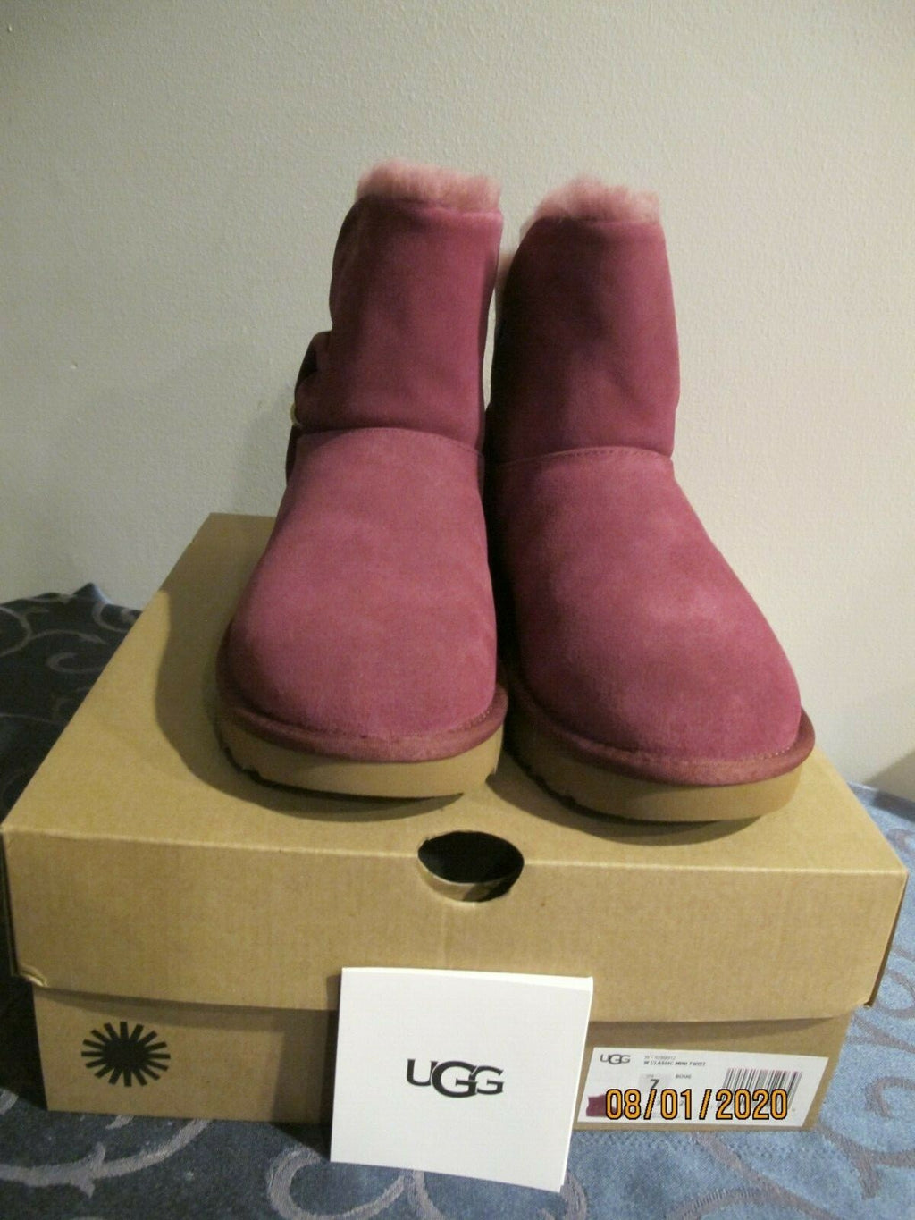 UGG Classic Mini Twist Cuff Short Boots Raspberry Women’s Size 7 Style 1099912