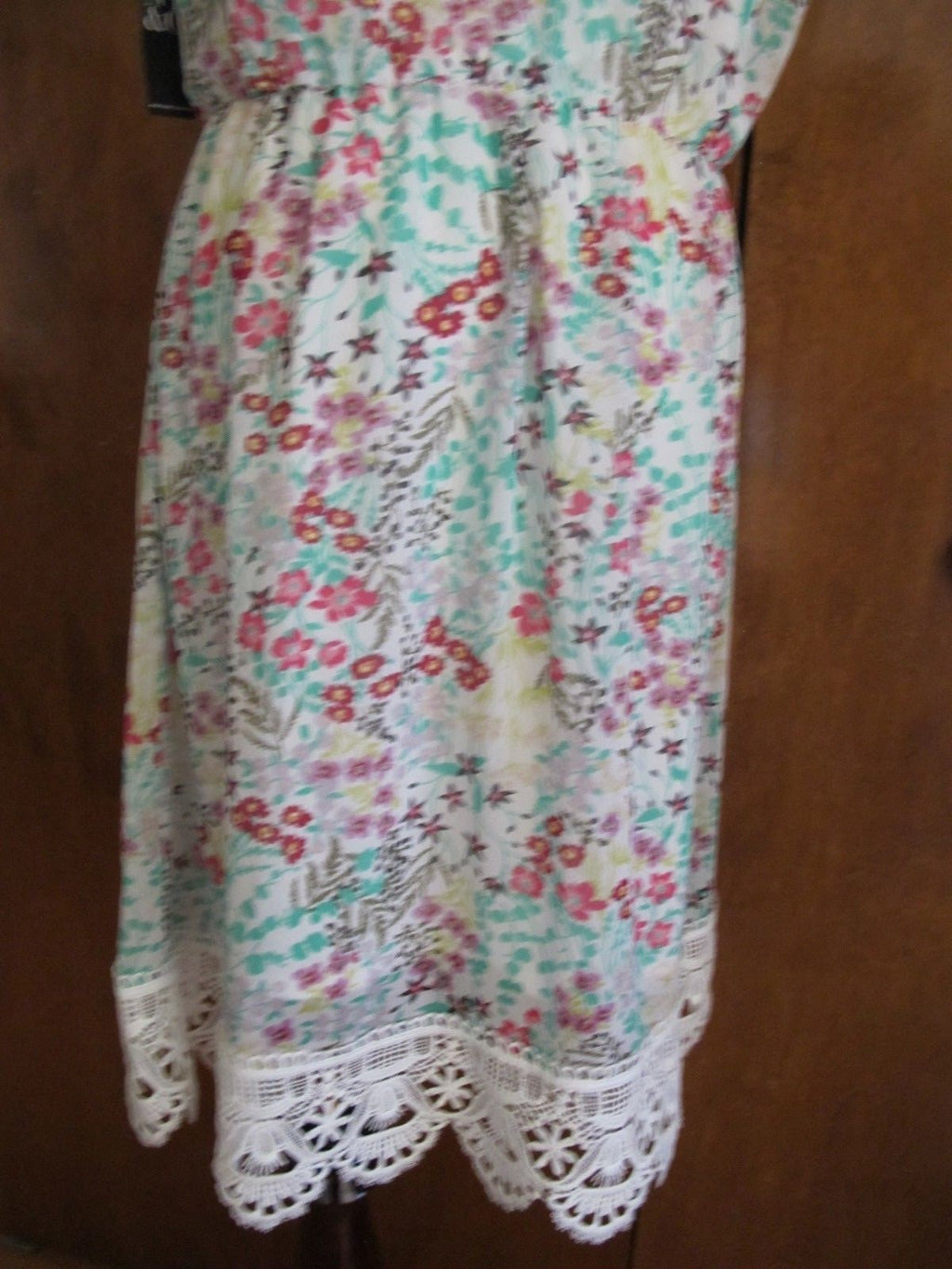 New York & Company Women’s Multi Color Embroidered Dress Size Large NWT