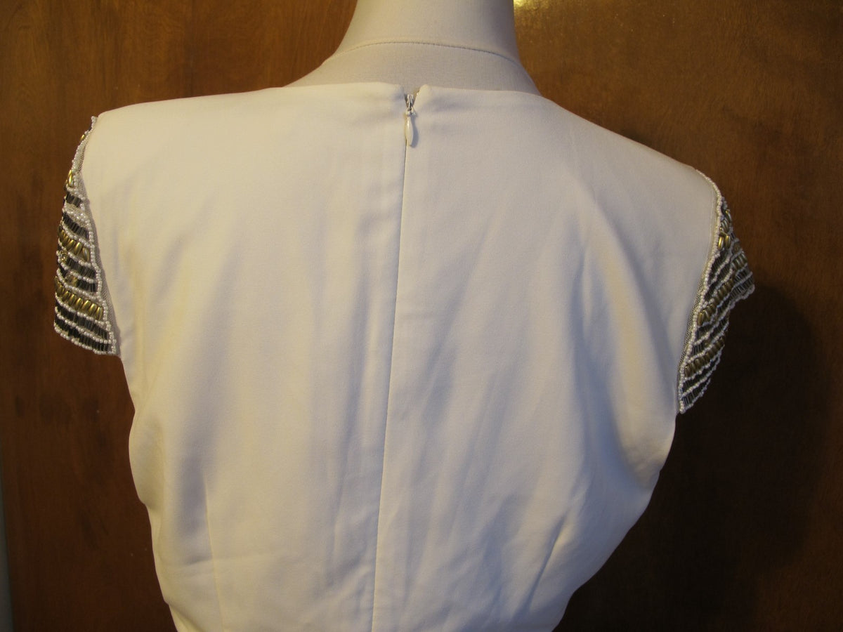 Guess women's off white evening wrap dress size 12 NWT fits size 10