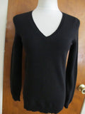 Bloomingdale’s women’s black cashmere V-neck sweater 