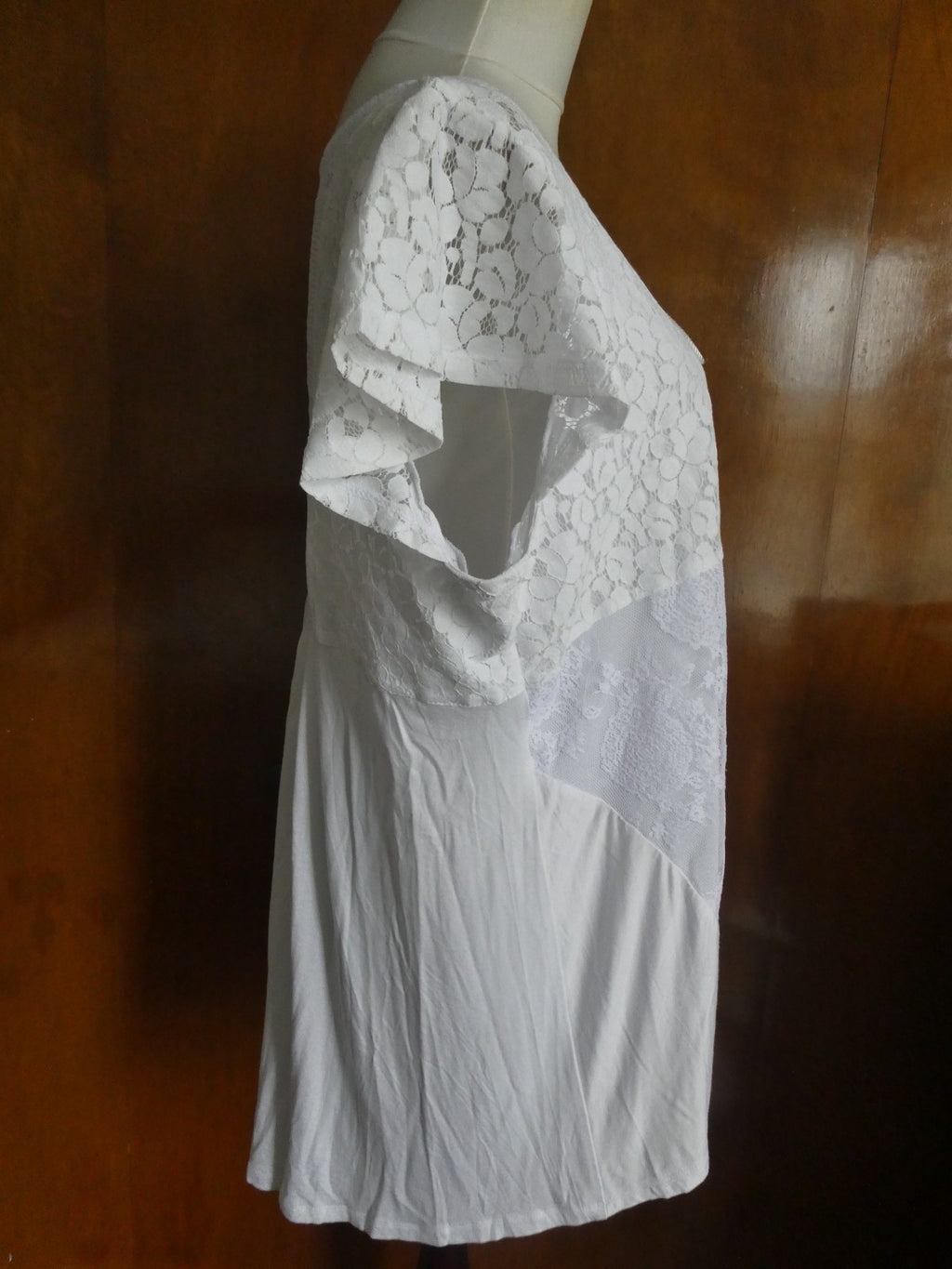 ONE Word women's white fabric craft embroidered lined blouse XLarge