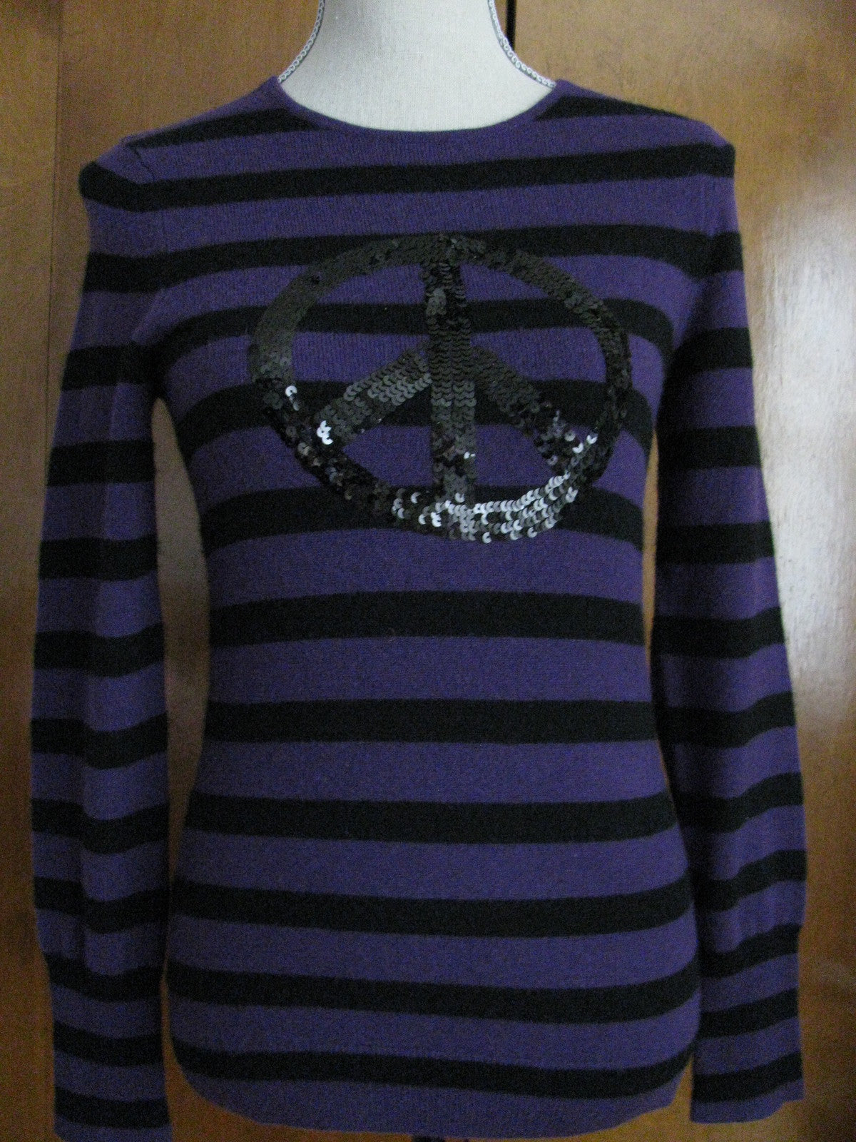 Bloomingdale's women's 2ply cashmere purple black sweater XSmall 