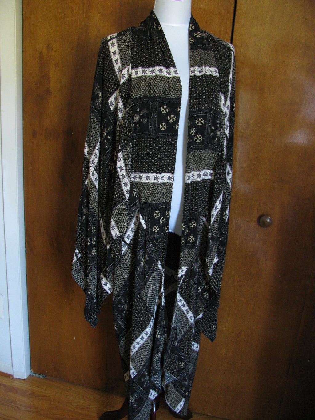 Free People Women's Black Combo Rayon Twilight Long Front Cardigan XS/S new