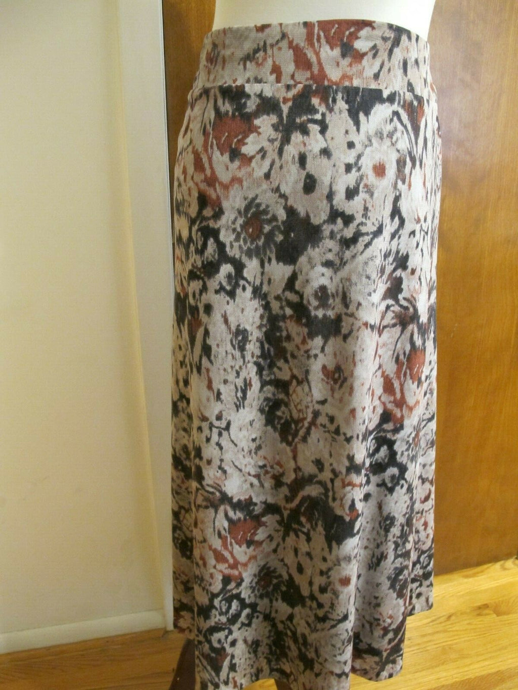 Jones New York Collection women's gray multi color lightweight skirt Medium