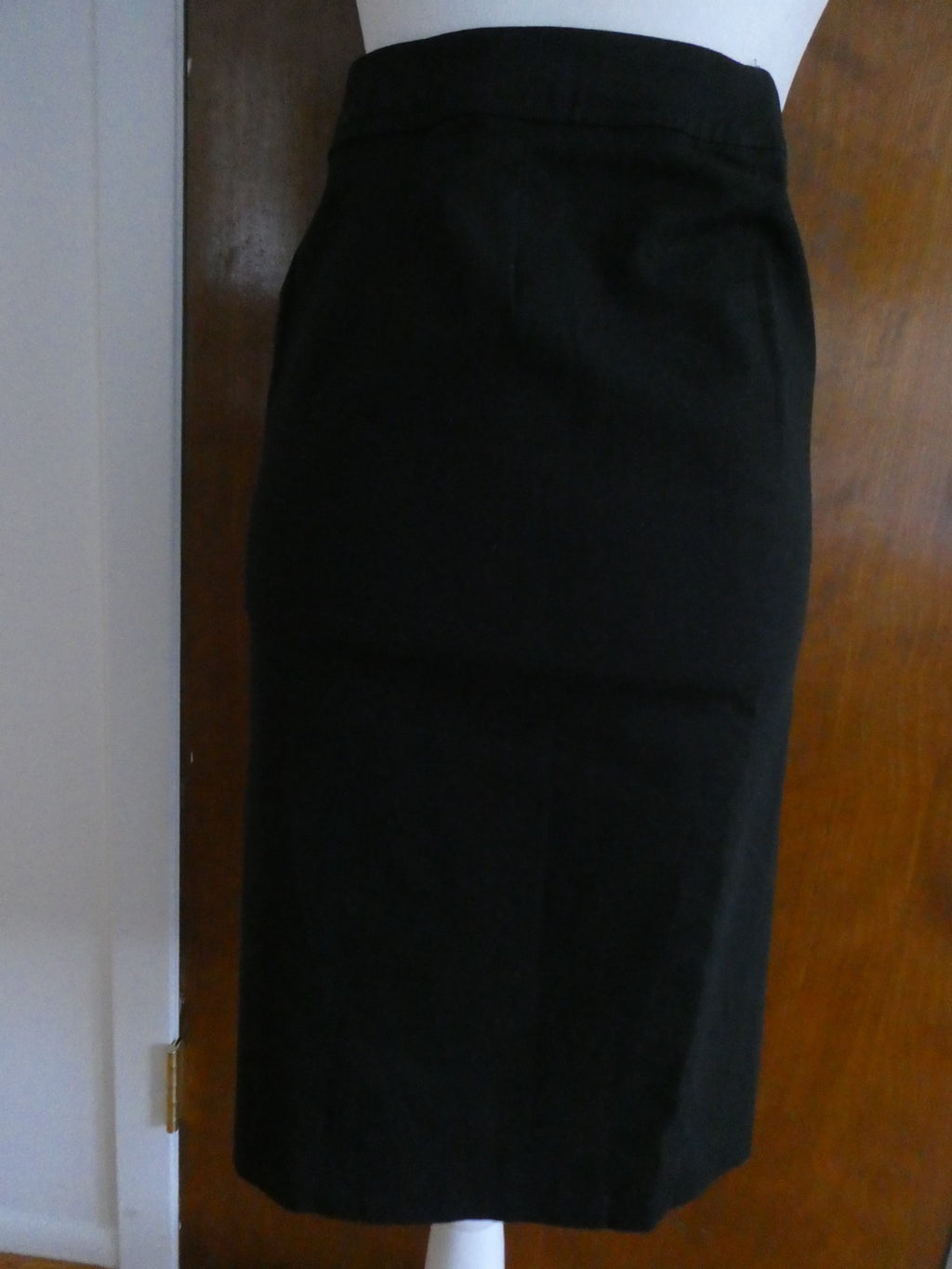 Bebe Black Pencil Skirt Button Front Lined Cotton Knee Length Chic Size 2