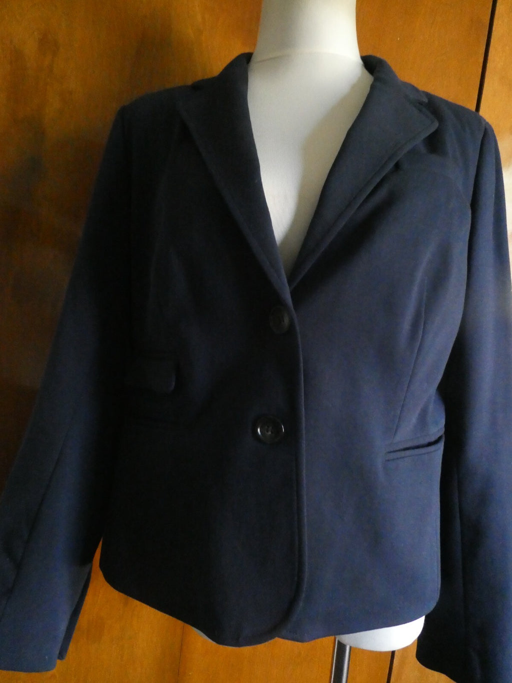 Talbots women’s navy 2 buttons gorgeous blazer Large